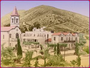 BOUSFER  eglise mairie ecole